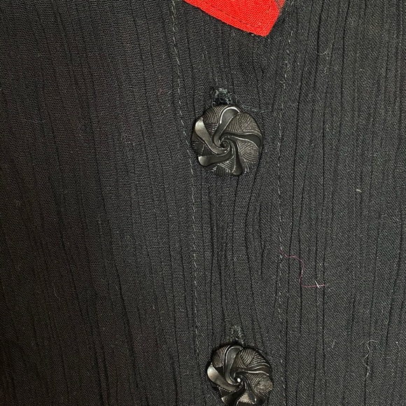 Duster - Picture 5 of 5